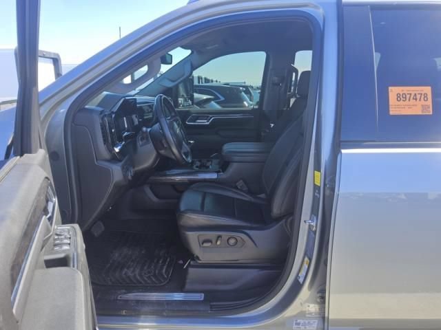 Used 2025 Chevrolet Silverado 3500 LTZ w/ LTZ Plus Package AWD/4WD image 8