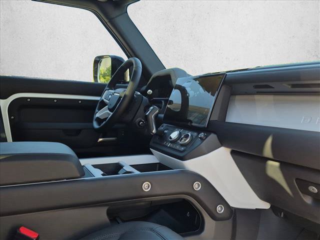 New 2026 Land Rover Defender 110 X-Dynamic SE AWD/4WD image 28