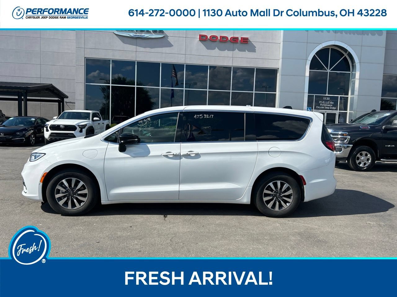 Used 2026 Chrysler Pacifica Select FWD image 7