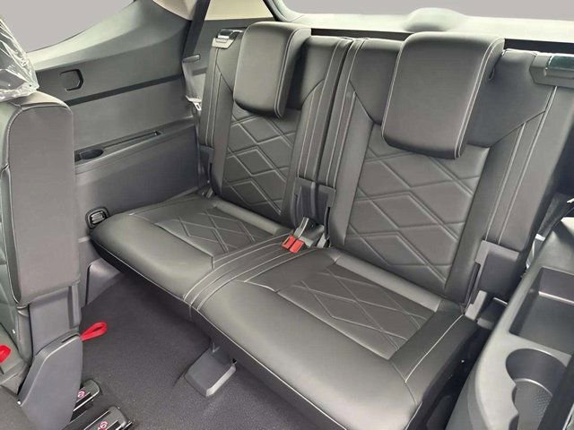 New 2026 Volkswagen Atlas SE image 8