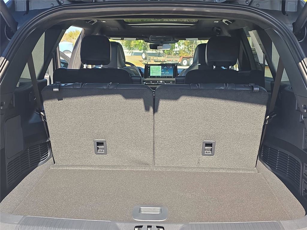 New 2026 Lincoln Aviator Black Label w/ Jet Appearance Package image 28