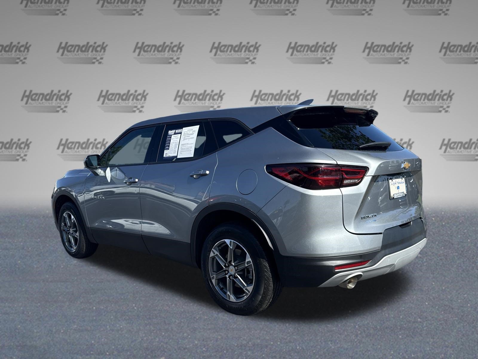 Used 2025 Chevrolet Blazer LT FWD image 8