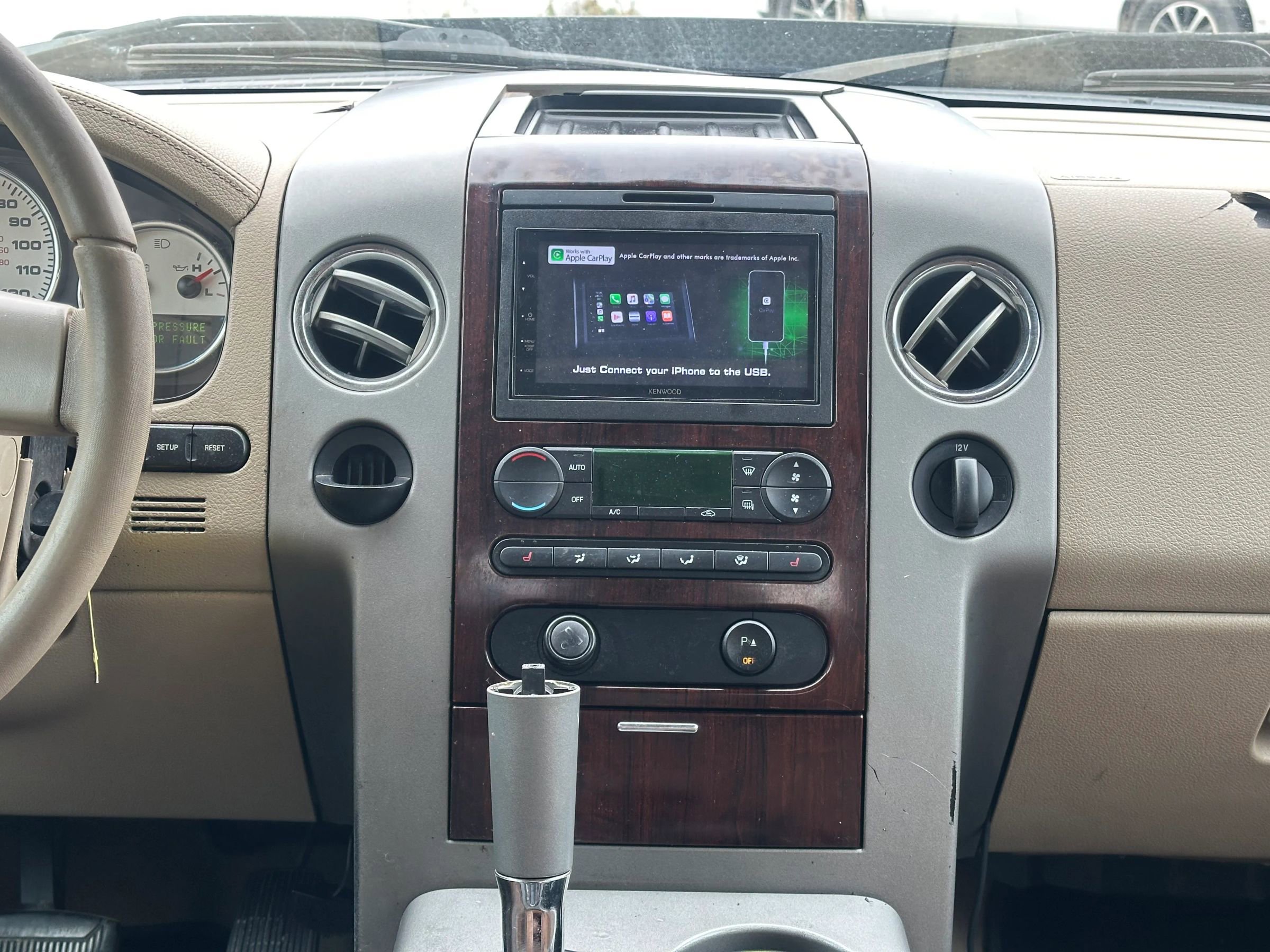 Used 2006 Ford F150 XLT image 17