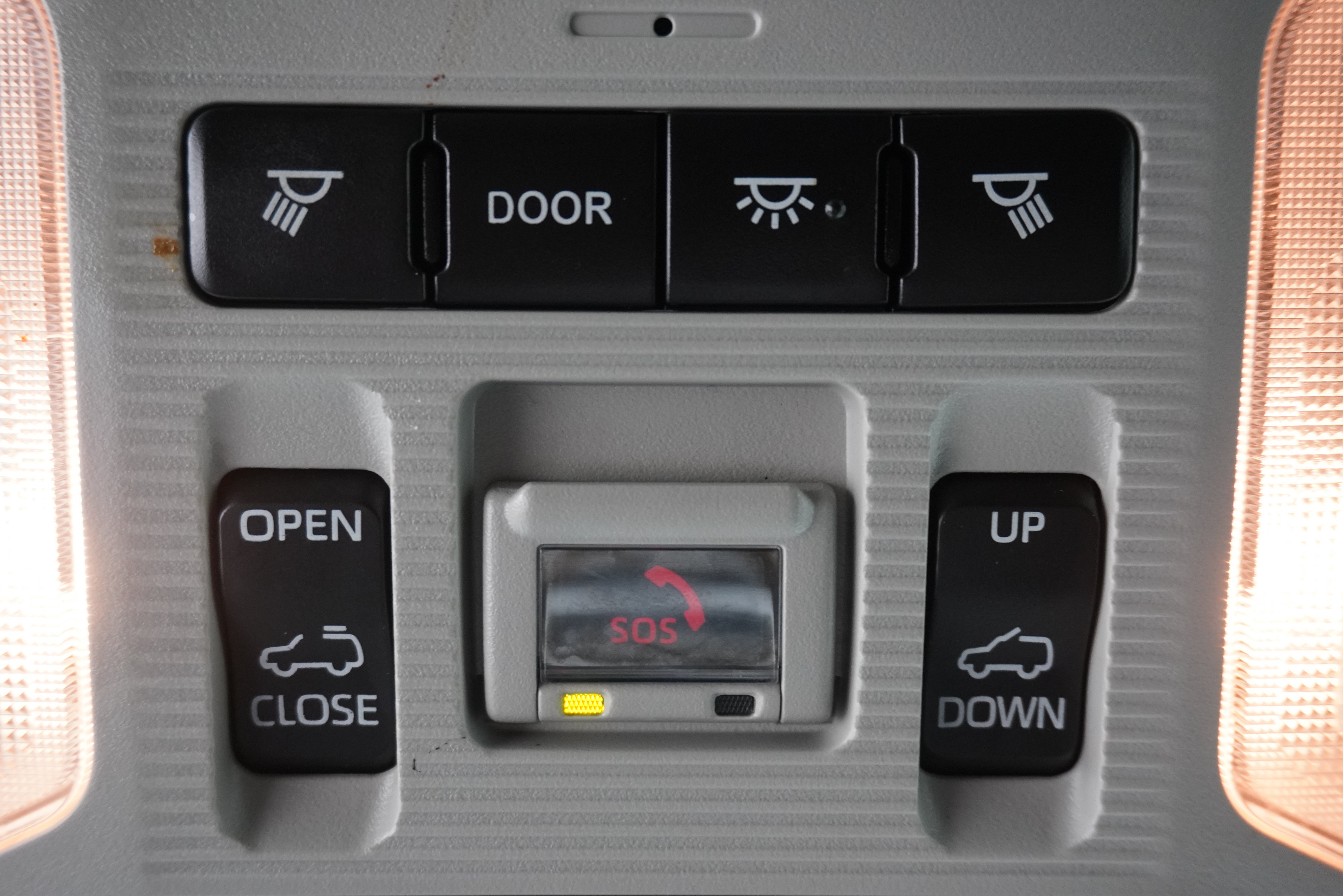 Used 2021 Toyota RAV4 XLE Premium FWD image 24