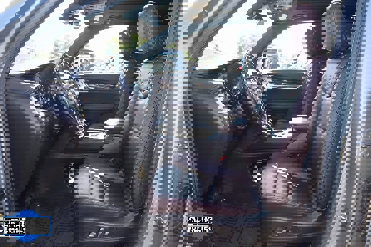 Used 2023 Cadillac XT6 Premium Luxury image 12