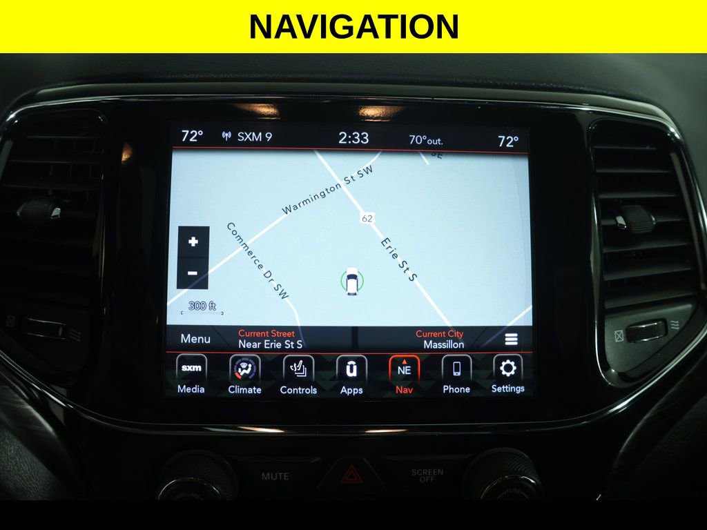 Used 2022 Jeep Grand Cherokee Laredo X image 10