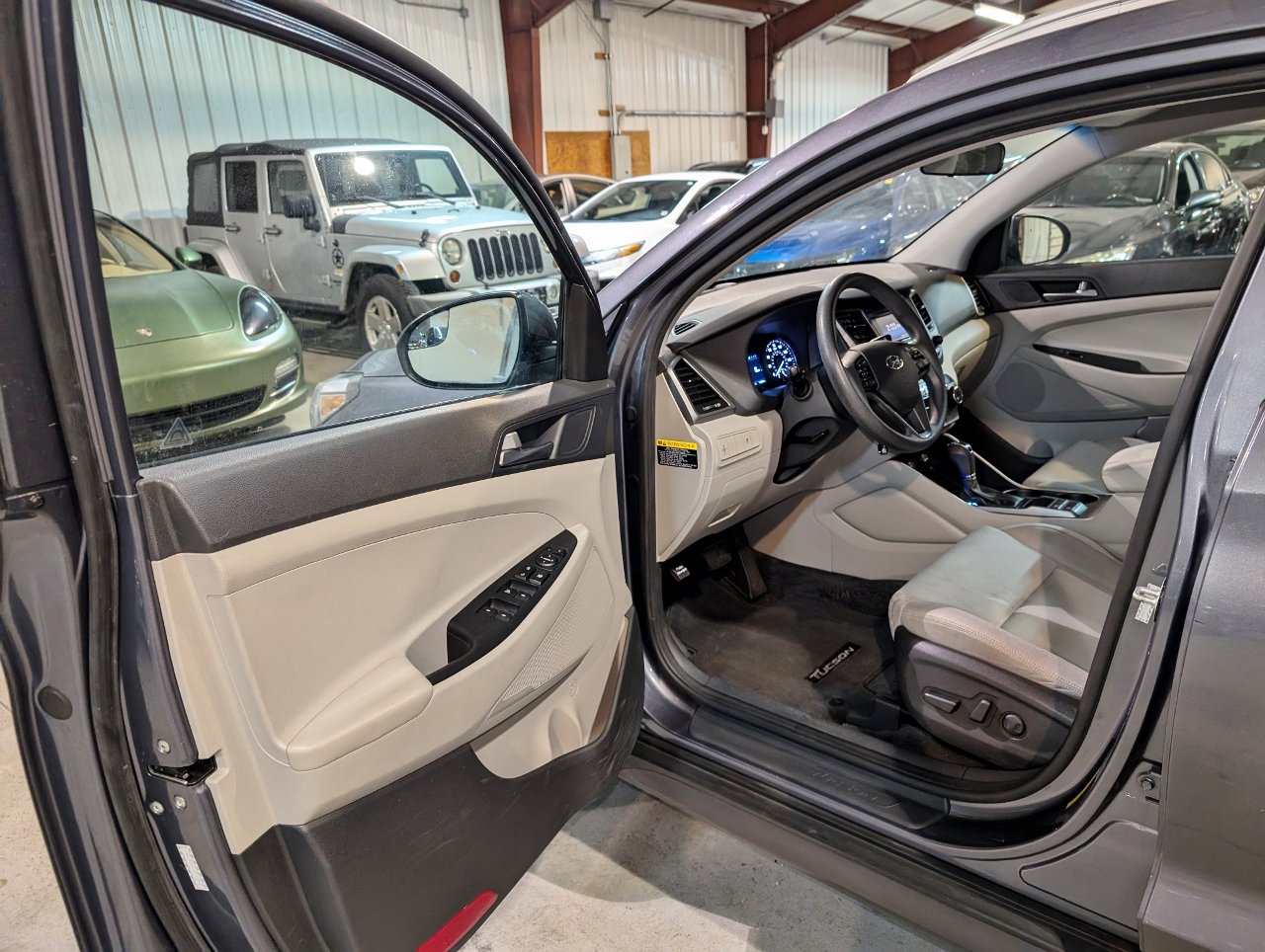 Used 2016 Hyundai Tucson SE w/ Option Group 02 image 12