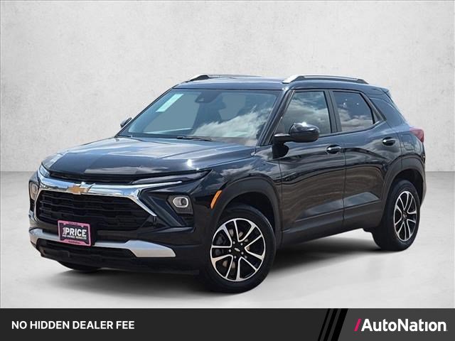 Used 2025 Chevrolet TrailBlazer LT AWD/4WD image 1