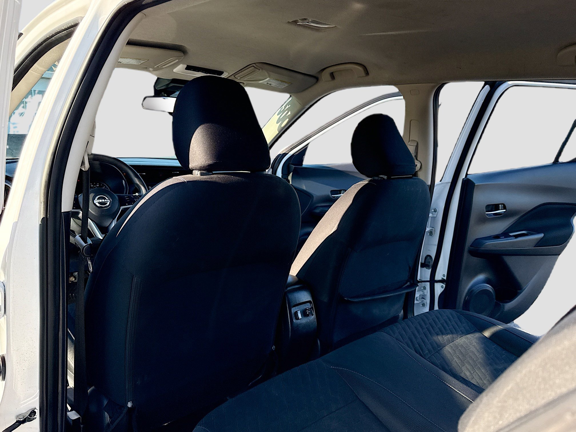 Used 2022 Nissan Kicks SV image 7