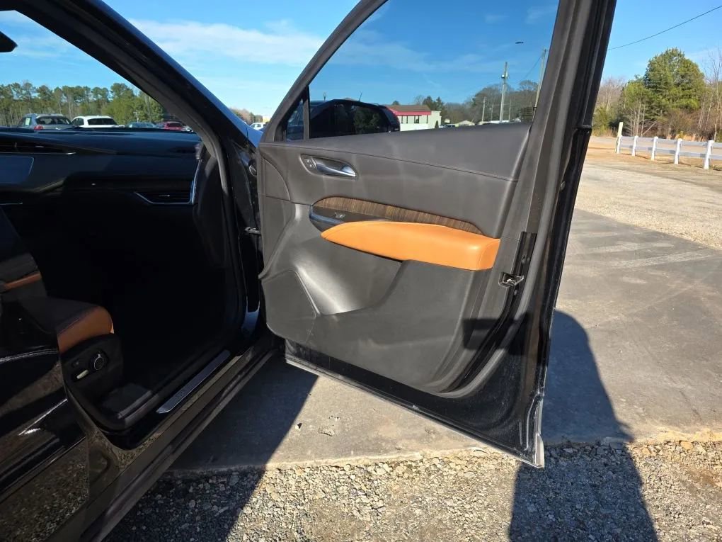 Used 2019 Cadillac XT4 Premium Luxury image 52