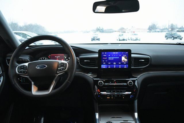 Used 2024 Ford Explorer Limited image 41