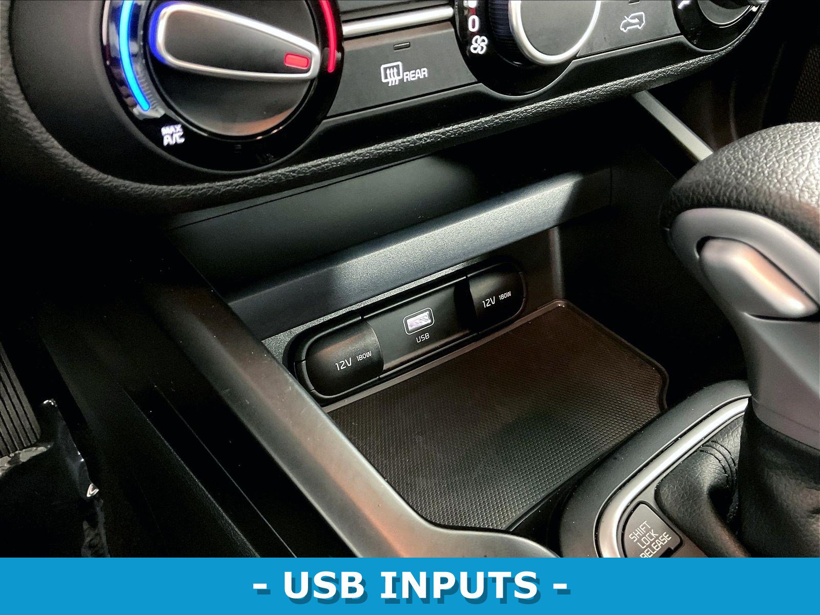 Used 2025 Kia Soul LX w/ LX Technology Package FWD image 14