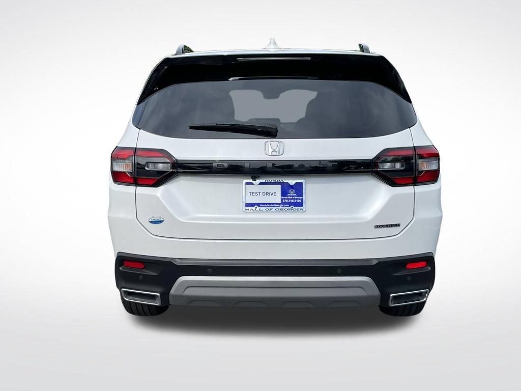 Certified 2025 Honda Pilot Touring image 5