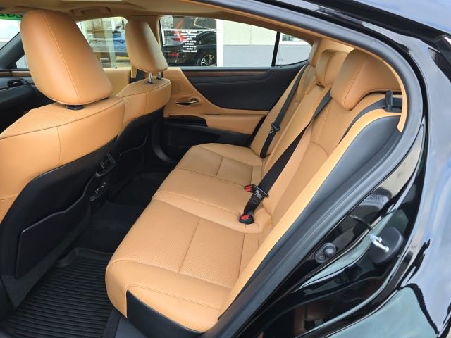 Used 2023 Lexus ES 350 w/ Premium Package image 11