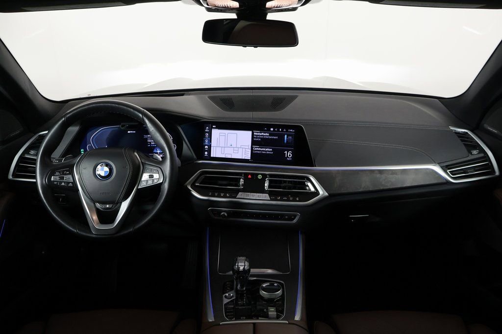 Used 2023 BMW X5 xDrive45e w/ Executive Package image 8