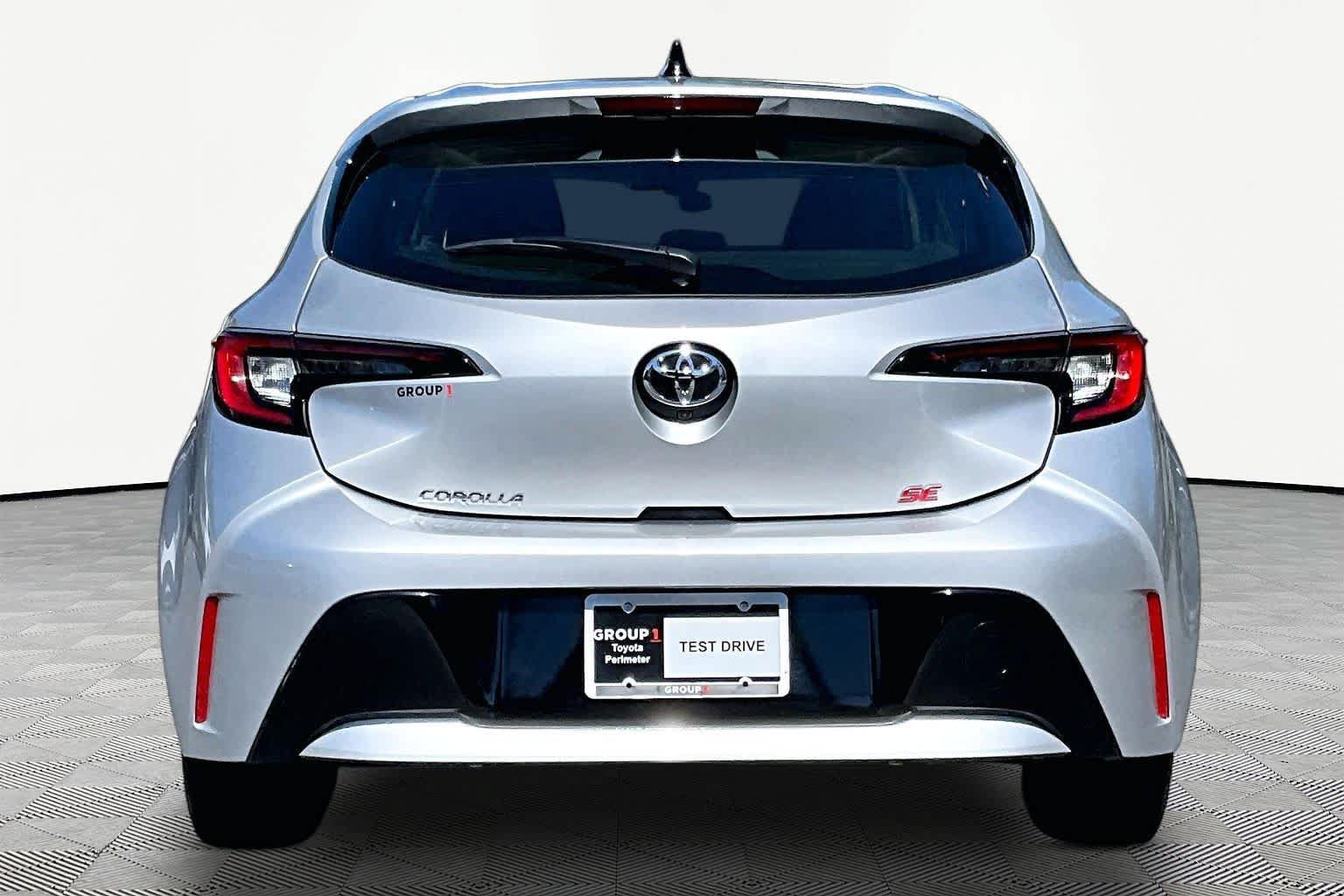 Certified 2026 Toyota Corolla SE FWD image 5