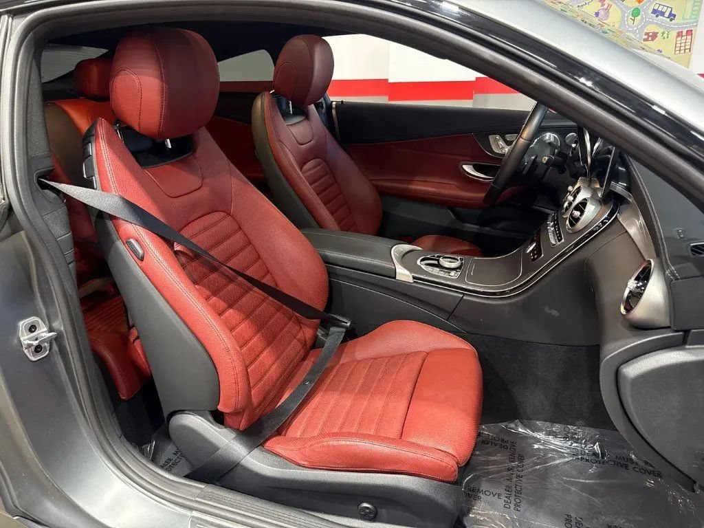 Used 2022 Mercedes-Benz C 300 4MATIC Coupe image 11