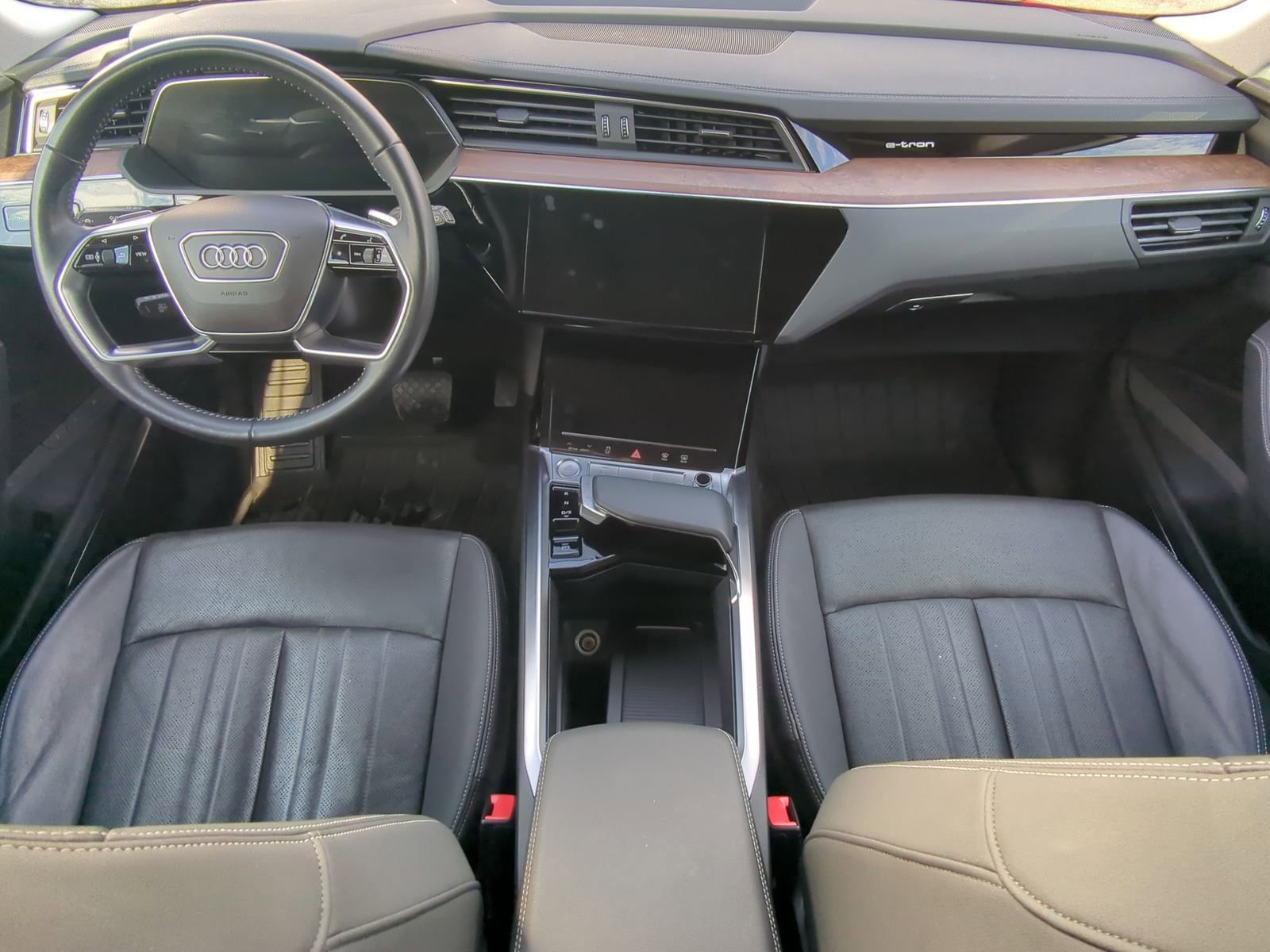 Used 2019 Audi e-tron Premium Plus image 20
