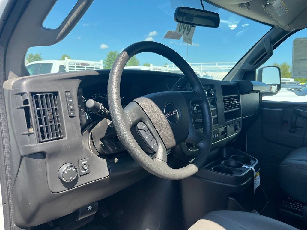 New 2025 GMC Savana 2500 w/ Driver Convenience Package RWD image 15