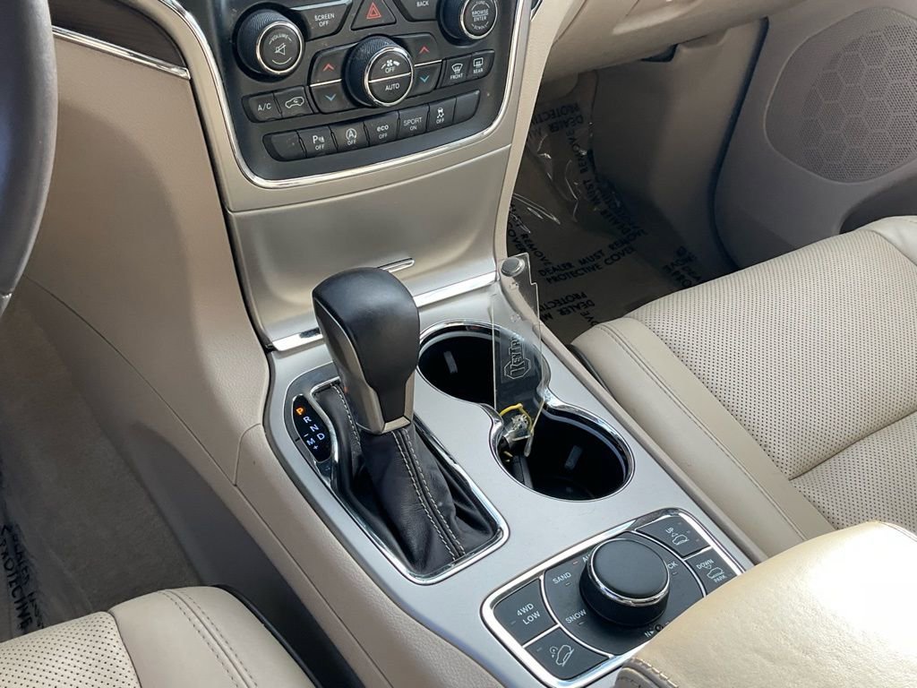 Used 2016 Jeep Grand Cherokee Overland image 43