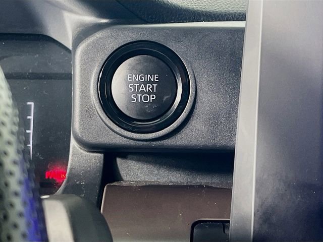 Used 2025 Toyota Tacoma SR5 image 19