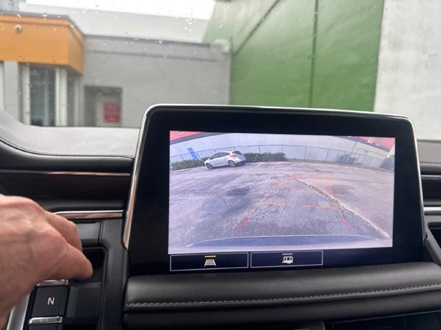Used 2021 Chevrolet Suburban LS w/ Driver Alert Package RWD image 6