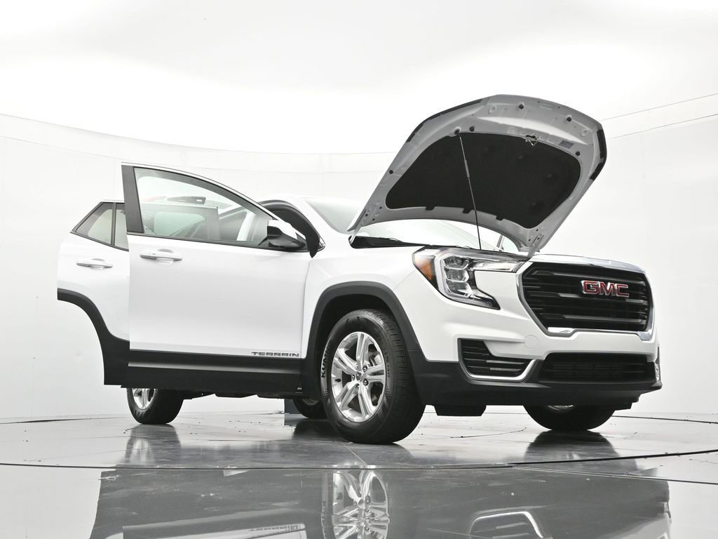 Used 2024 GMC Terrain SLE FWD image 48
