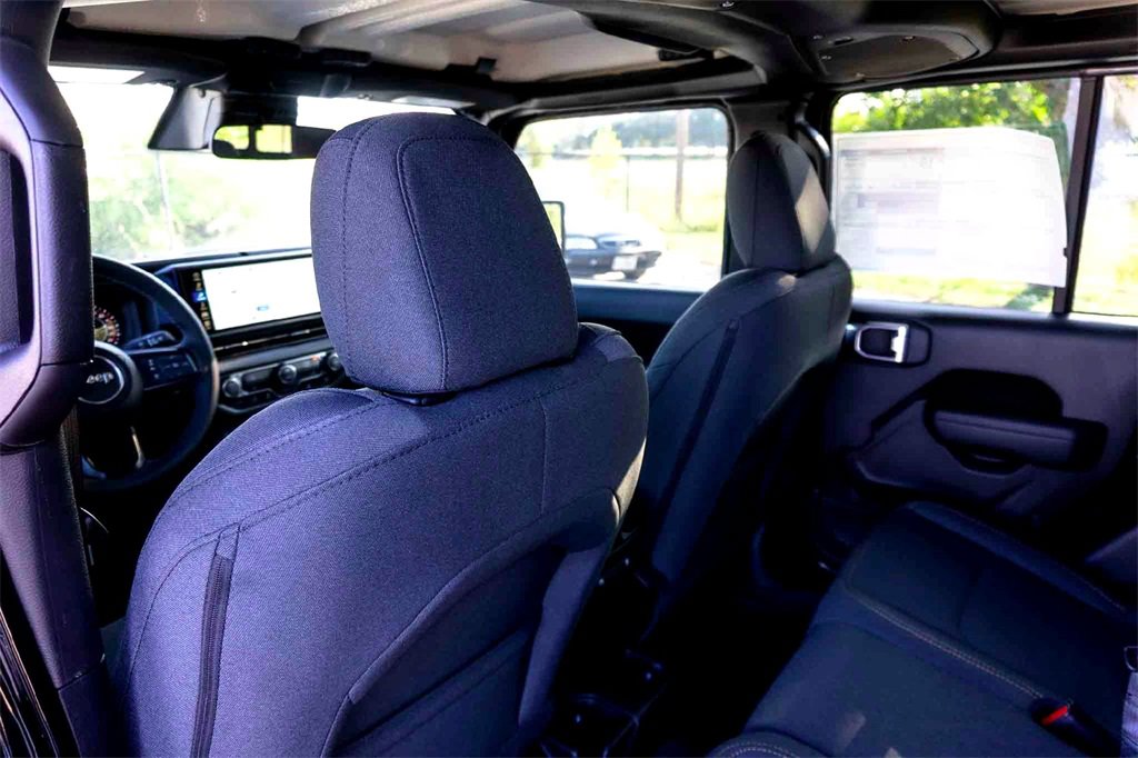 New 2026 Jeep Gladiator Willys image 19