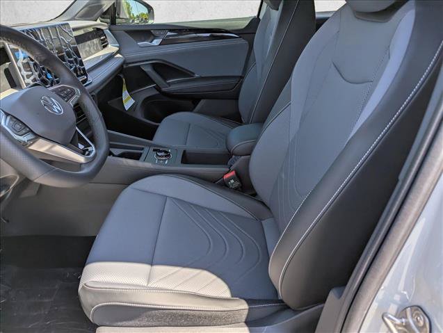 New 2026 Volkswagen Tiguan SE R-Line FWD image 21