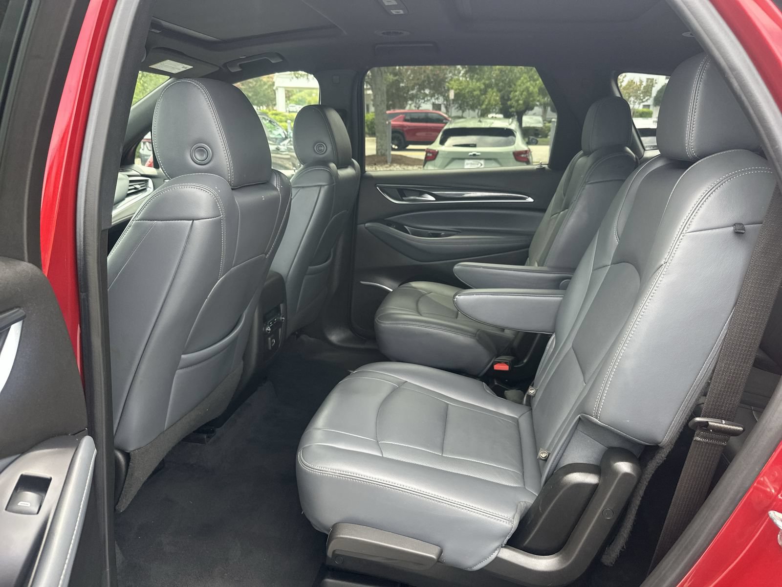 Used 2022 Buick Enclave Essence w/ Experience Buick Package AWD/4WD image 31
