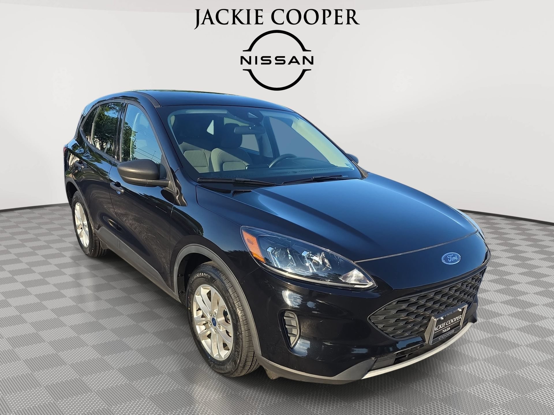 Used 2021 Ford Escape S FWD image 3