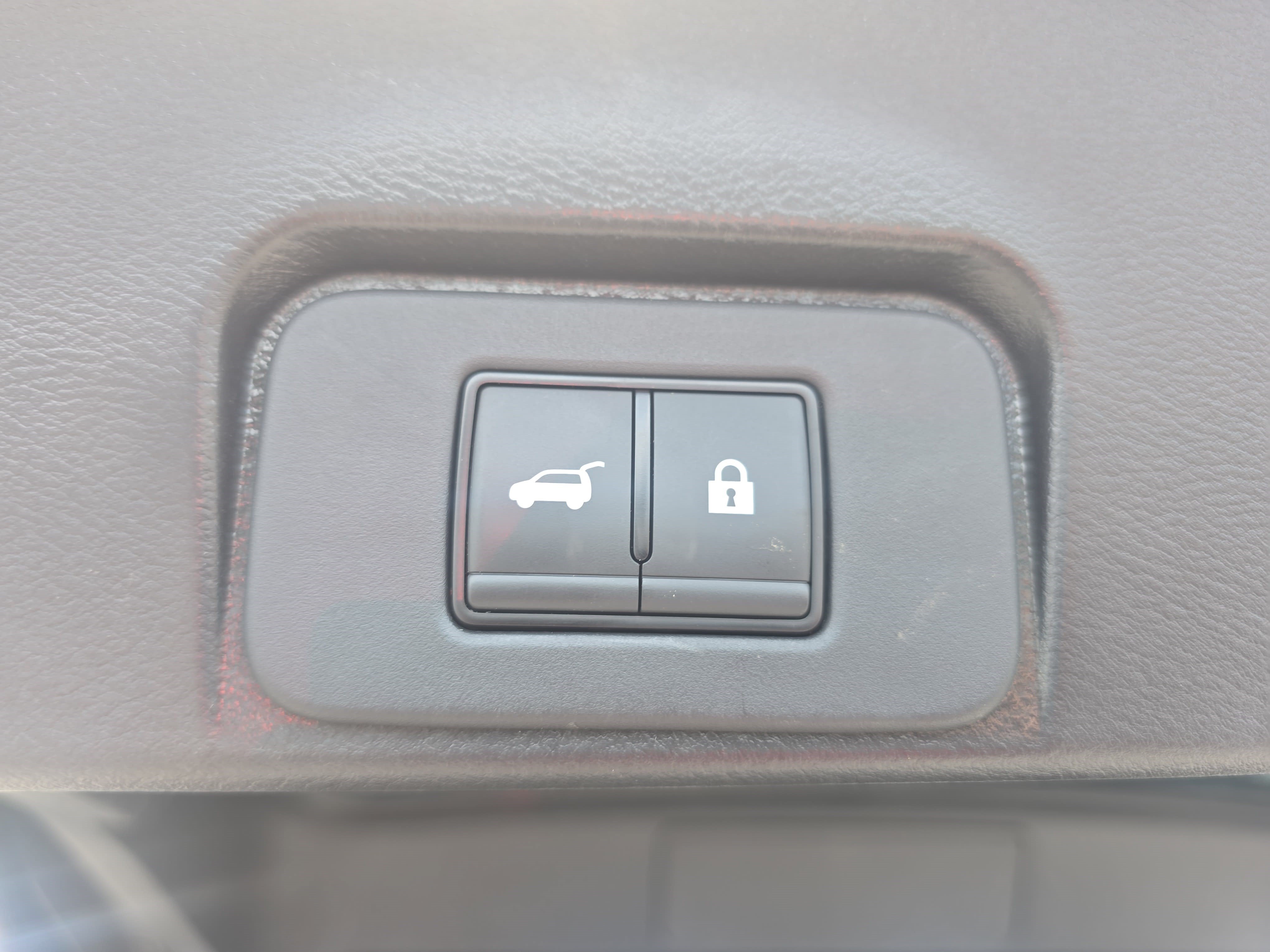 Used 2023 Nissan Rogue SL FWD image 13