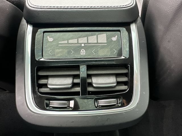 Used 2023 Volvo XC90 B6 Plus w/ Protection Package Premier AWD/4WD image 19