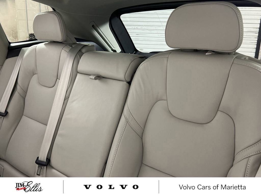 Used 2026 Volvo XC60 B5 Ultra w/ Protection Package Premier image 23