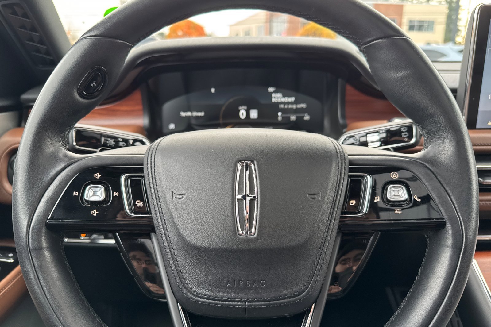 Used 2020 Lincoln Aviator Reserve w/ Equipment Group 202A image 25