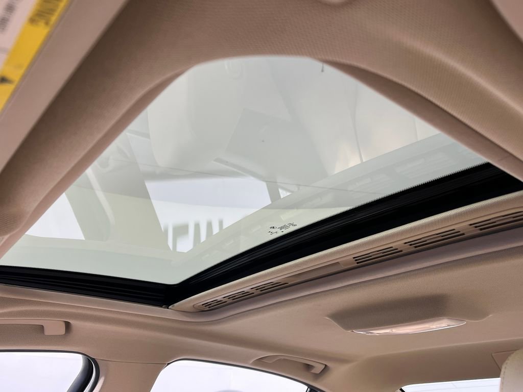 Used 2017 BMW 320i xDrive 320i xDrive image 27