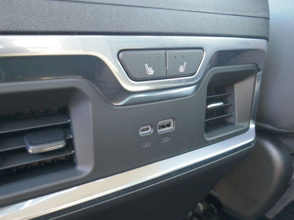 New 2026 Chevrolet Silverado 3500 LTZ w/ LTZ Plus Package image 17