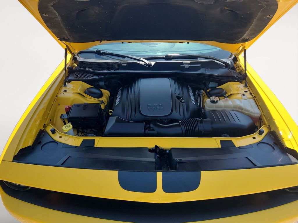 Used 2017 Dodge Challenger R/T w/ Blacktop Package RWD image 18