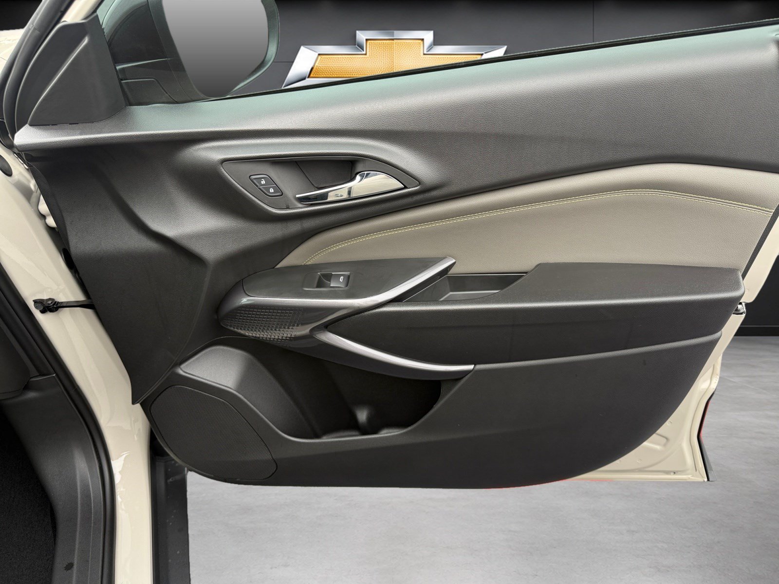 New 2026 Chevrolet Trax ACTIV w/ Driver Confidence Package FWD image 14