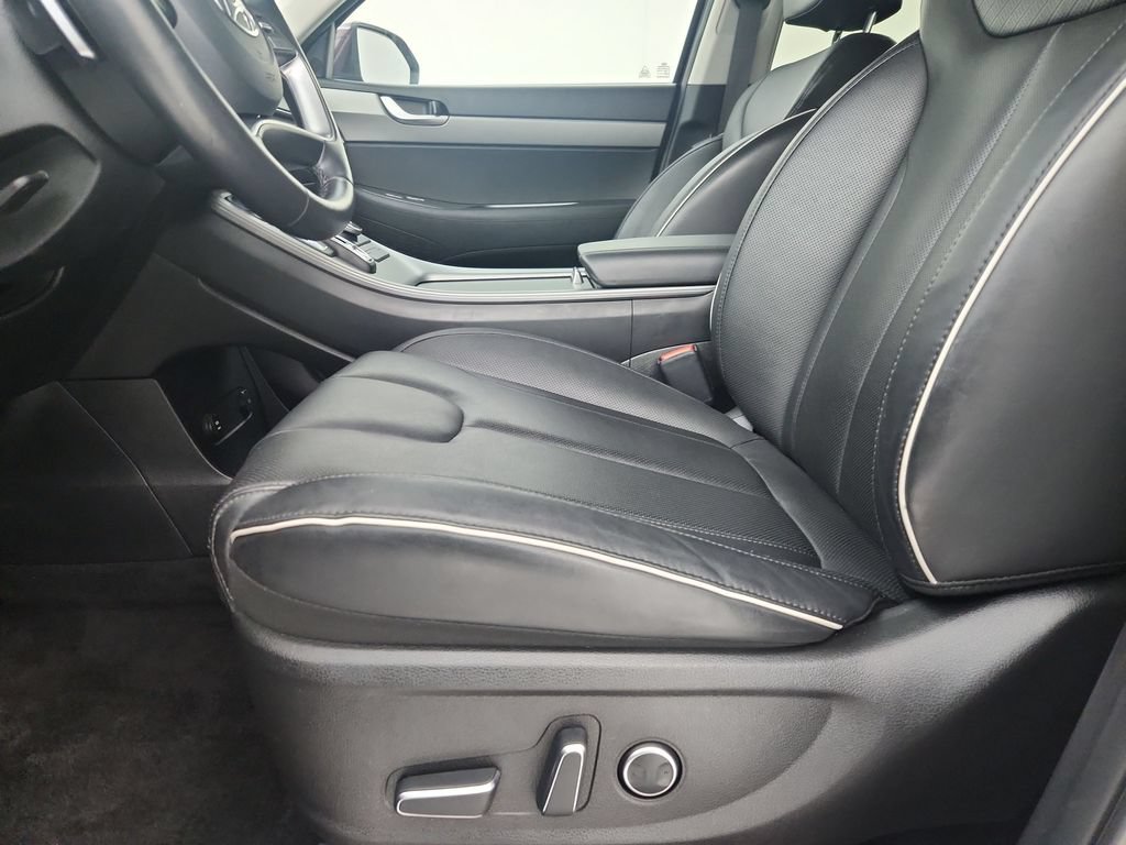 Used 2025 Hyundai Palisade SEL FWD image 21