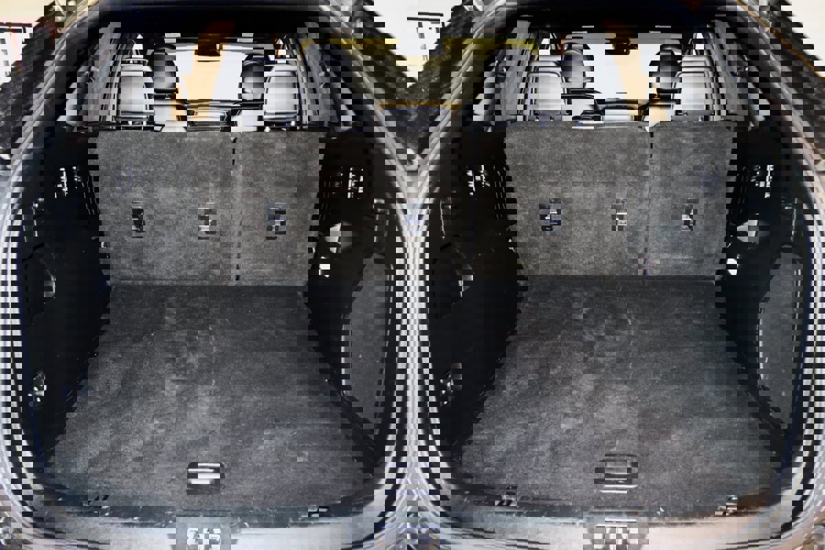 Used 2019 Ford Edge ST w/ Cold Weather Package image 65