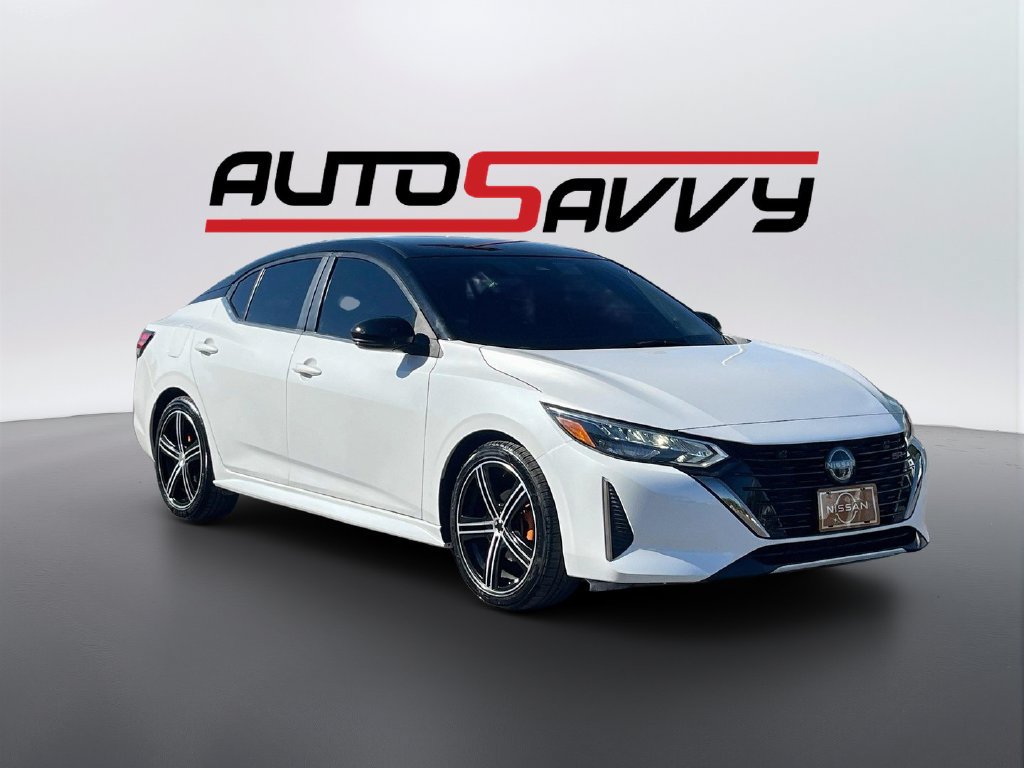 Used 2024 Nissan Sentra SR FWD image 1