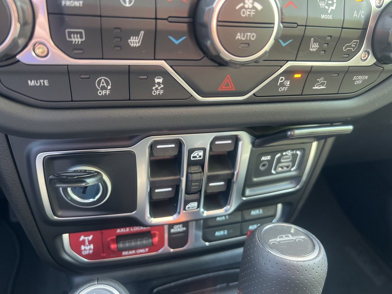 New 2026 Jeep Gladiator Mojave image 26