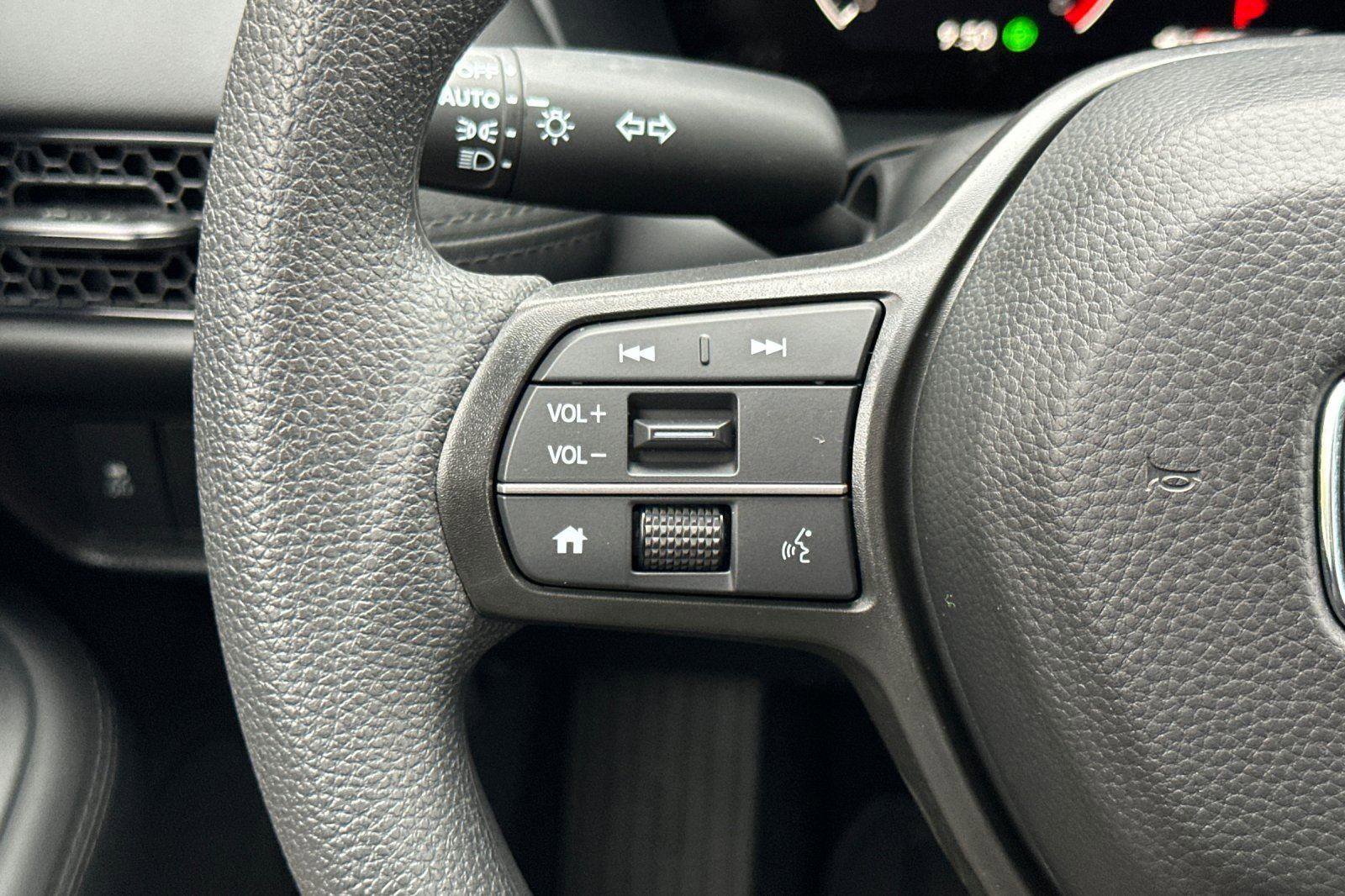 New 2026 Honda HR-V LX image 25