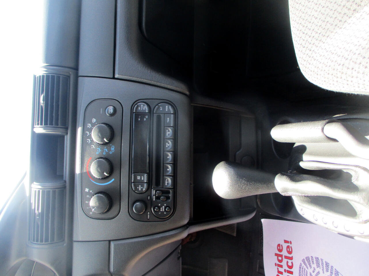 Used 2004 Dodge Stratus SXT w/ Sun & Fun Group image 11