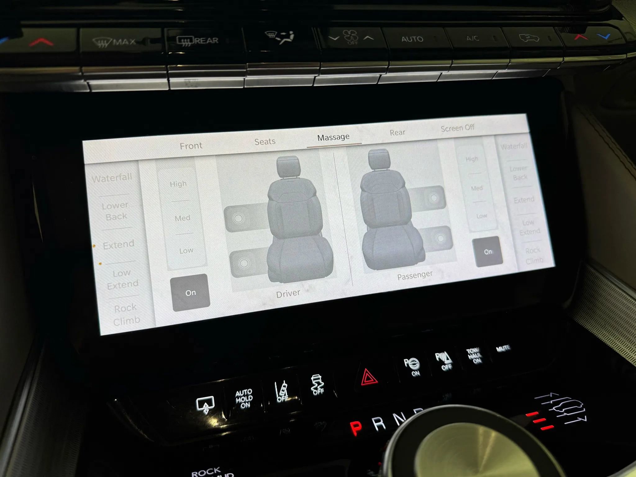 Used 2023 Jeep Grand Wagoneer 4WD w/ Flexible Seating Group image 20