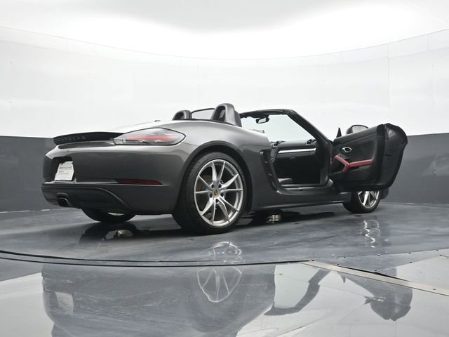Certified 2018 Porsche 718 Boxster RWD image 22
