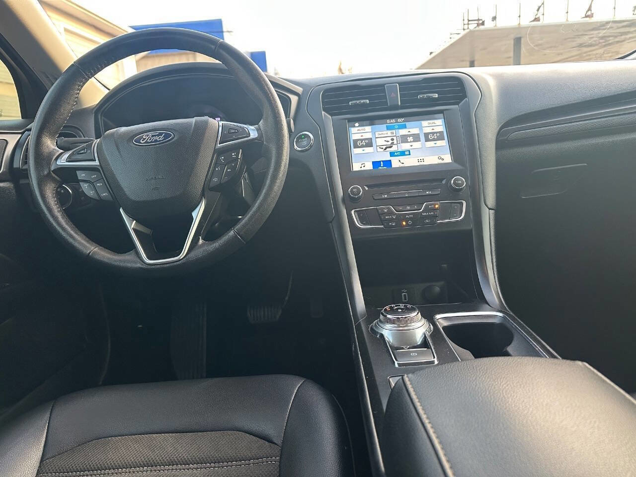 Used 2018 Ford Fusion SE w/ Equipment Group 201A image 14