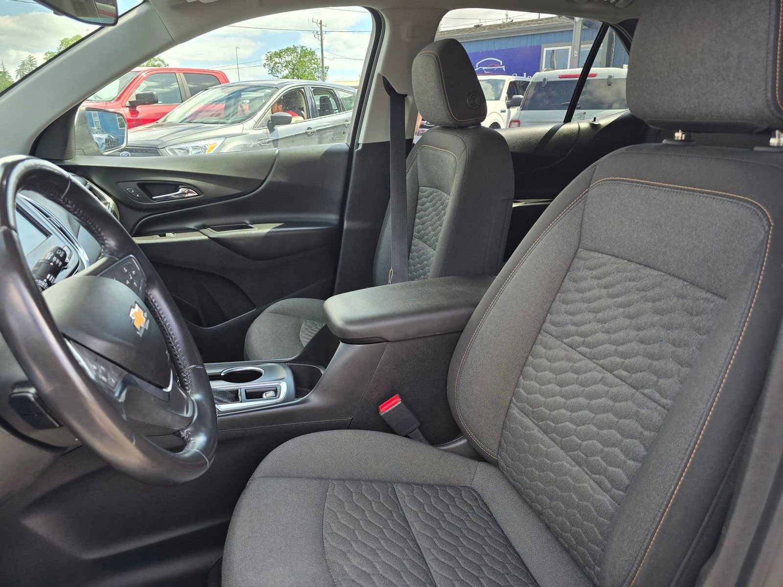 Used 2019 Chevrolet Equinox LT FWD image 21
