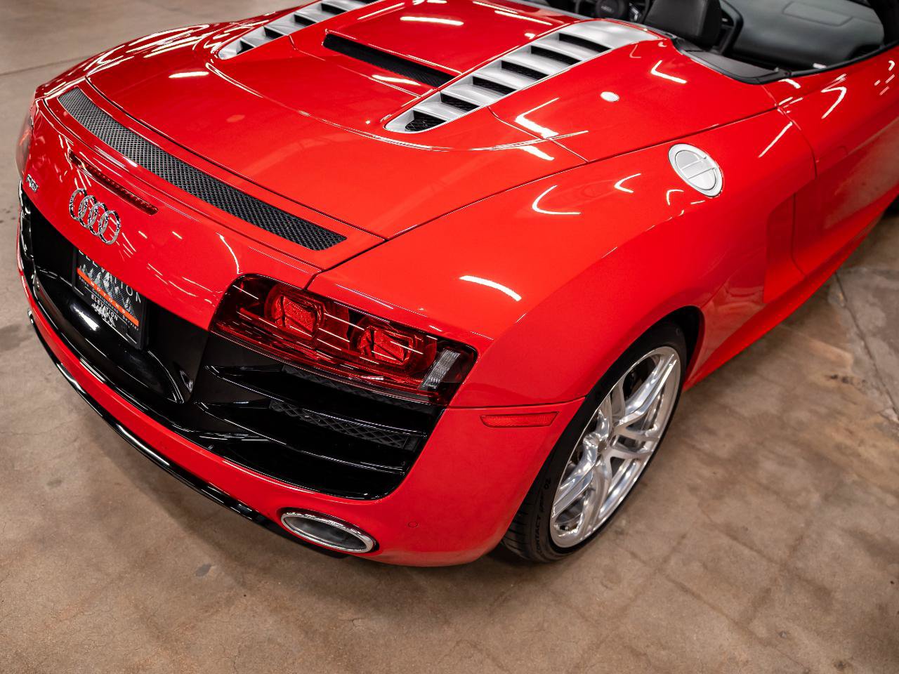 Used 2011 Audi R8 V10 AWD/4WD image 35